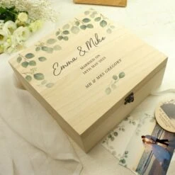 Personalised Botanical Wooden Keepsake Box -Personalise Store p1011g69 1